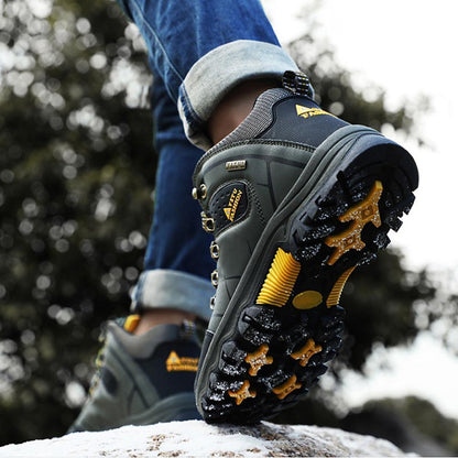 Warm Men's Waterproof Hiking Boots