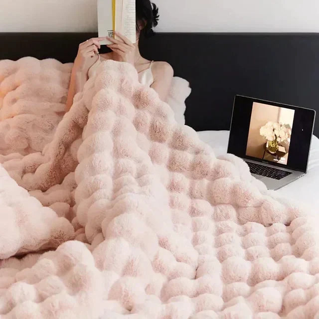 Soft Plush Wearable Blanket with Faux Fur