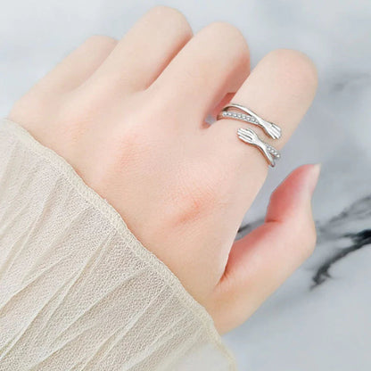 Lovely Heart Shaped Hug Ring