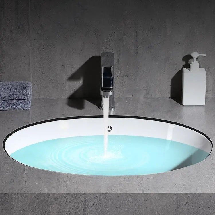 Stylish Undermount Oval Ceramic Sink with Pop Up Drain