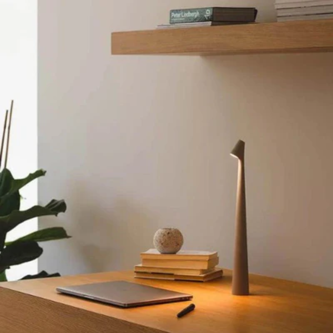 Simple Modern Wireless LED Desk Lamp