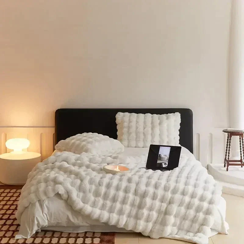 Soft Plush Wearable Blanket with Faux Fur