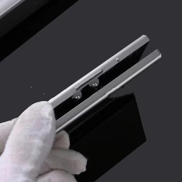 Slim Protective Metal Credit Card Holder