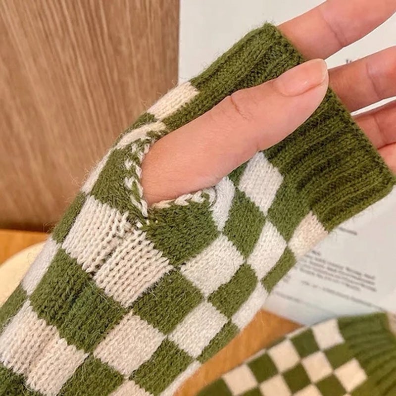 Cozy Touchscreen Gloves