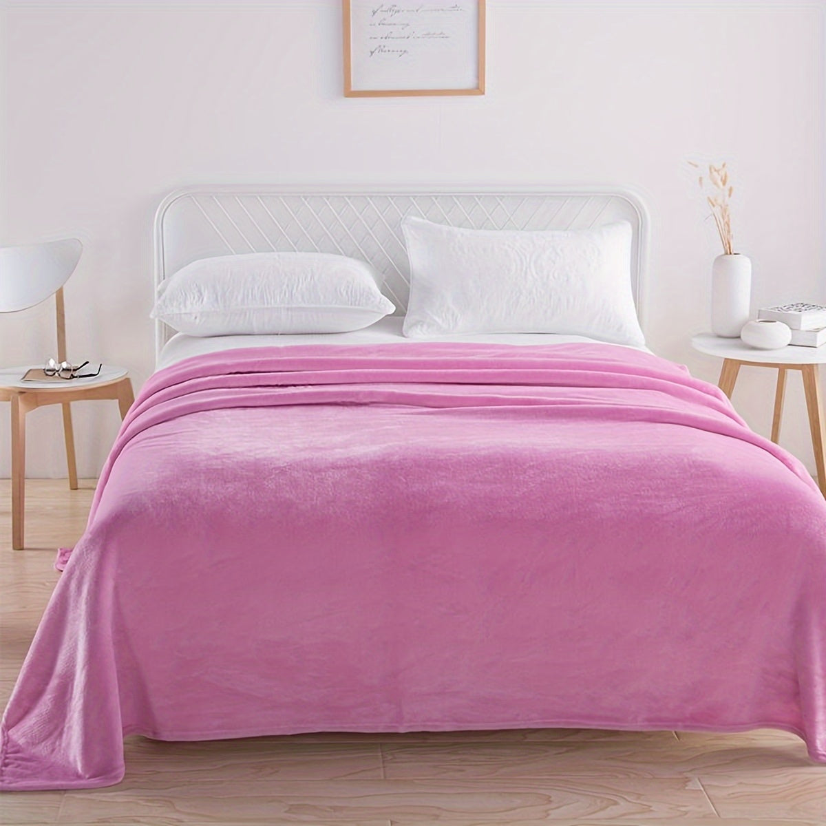 Ultra Soft Plush Fleece Blanket for Cozy Warmth