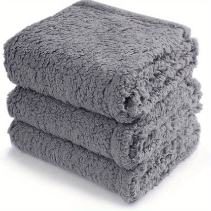 Cozy Plush Dog Blankets – Warm Fuzzy Throw - Befez