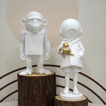 Befez | Banksy Figurine Set | Iconic Pop Art Decor
