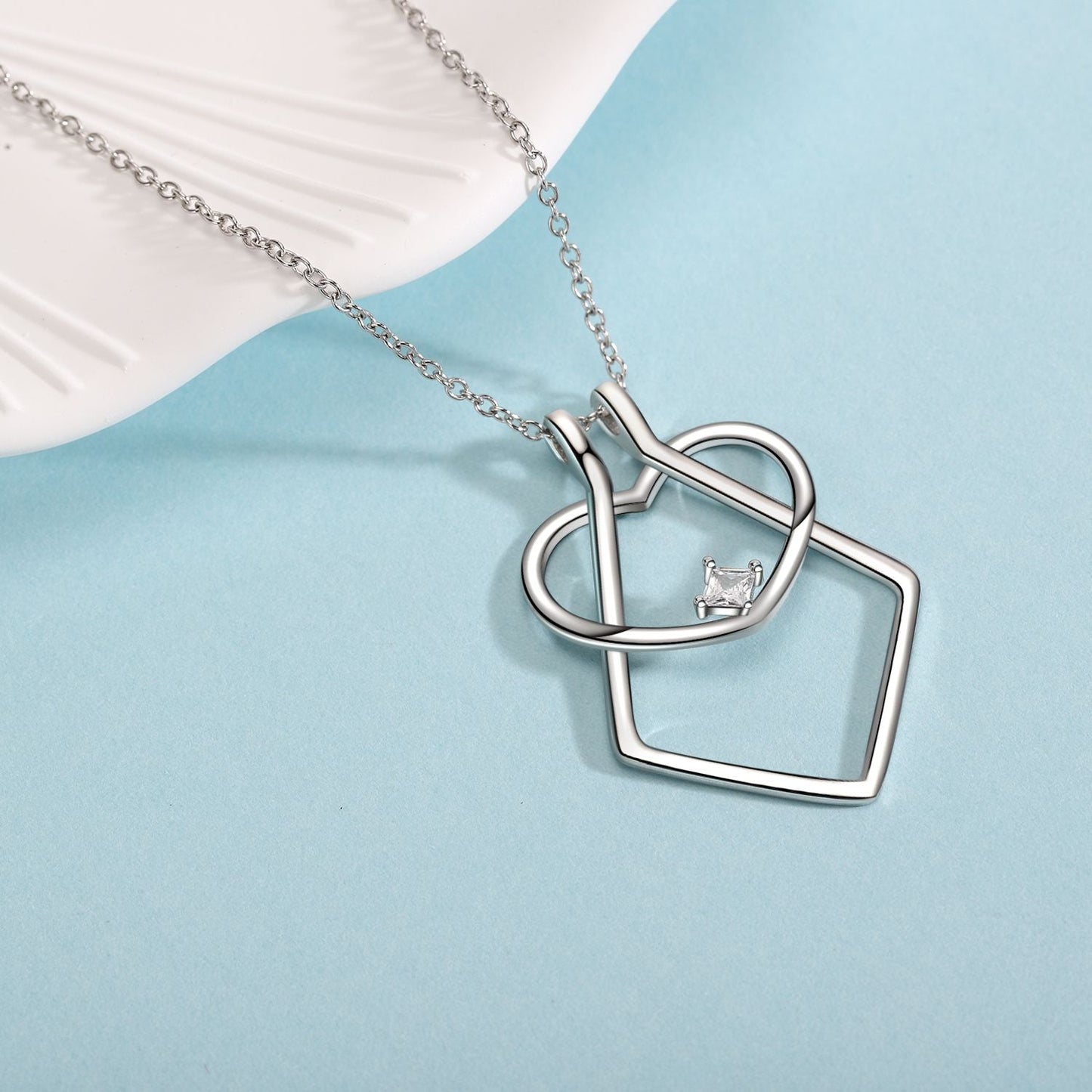 Beautiful Heart Pendant Necklace with Ring Holder