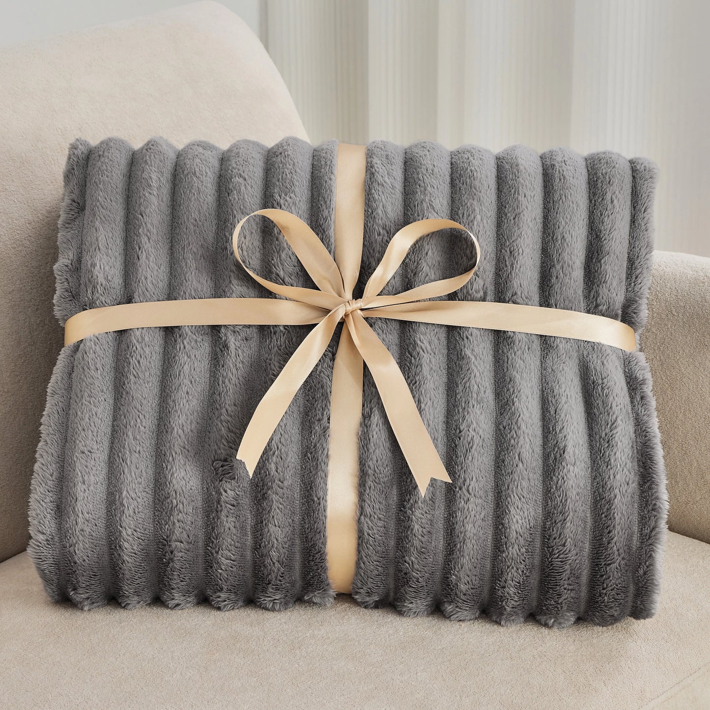Soft Plush Fleece Blanket Twin Set