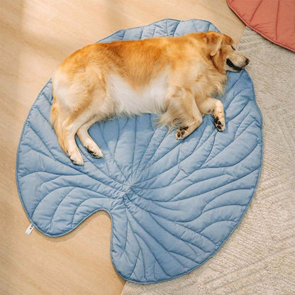 Cozy Pet Blanket - Soft Plush Throw for Dogs