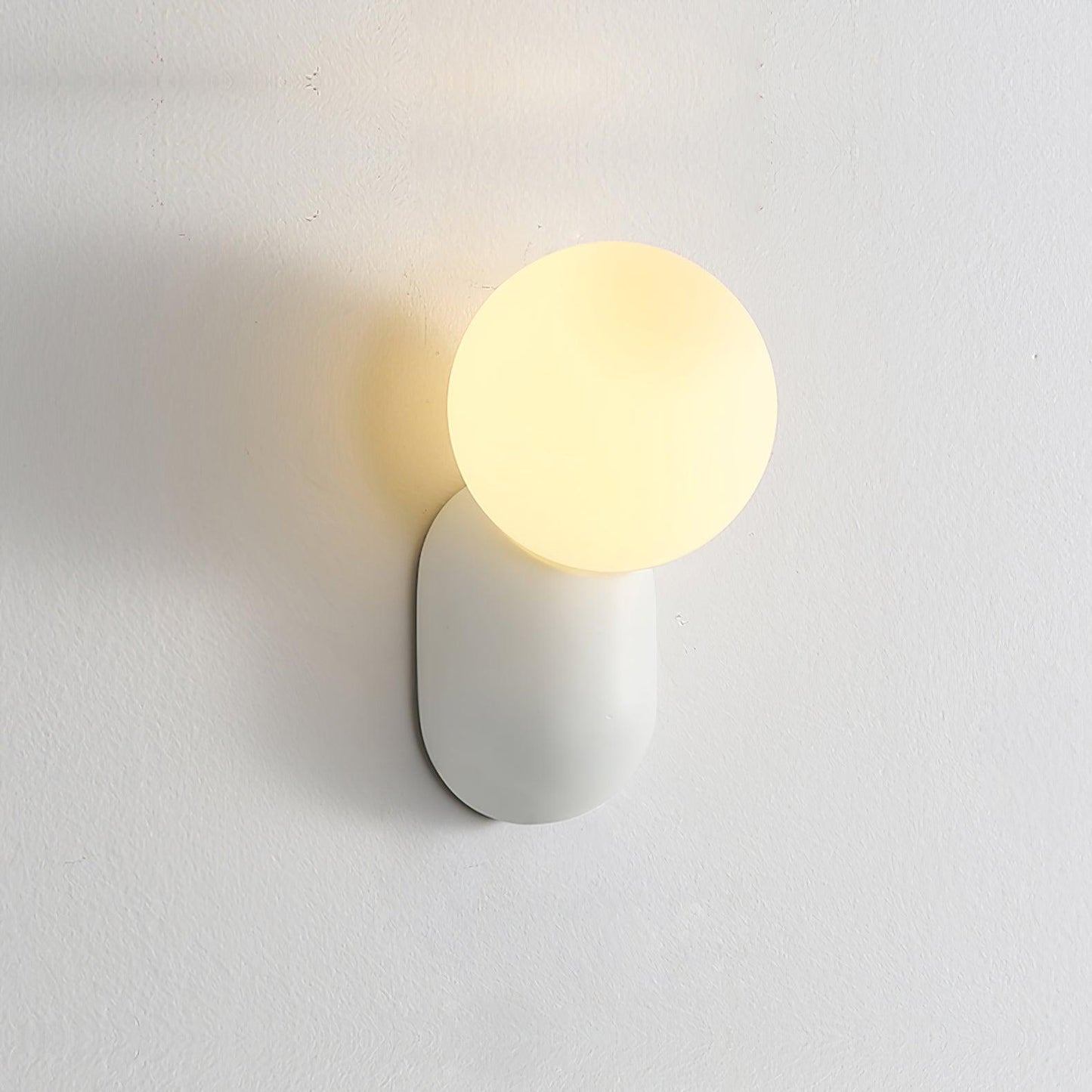 Modern LED Resin Wall Lamp