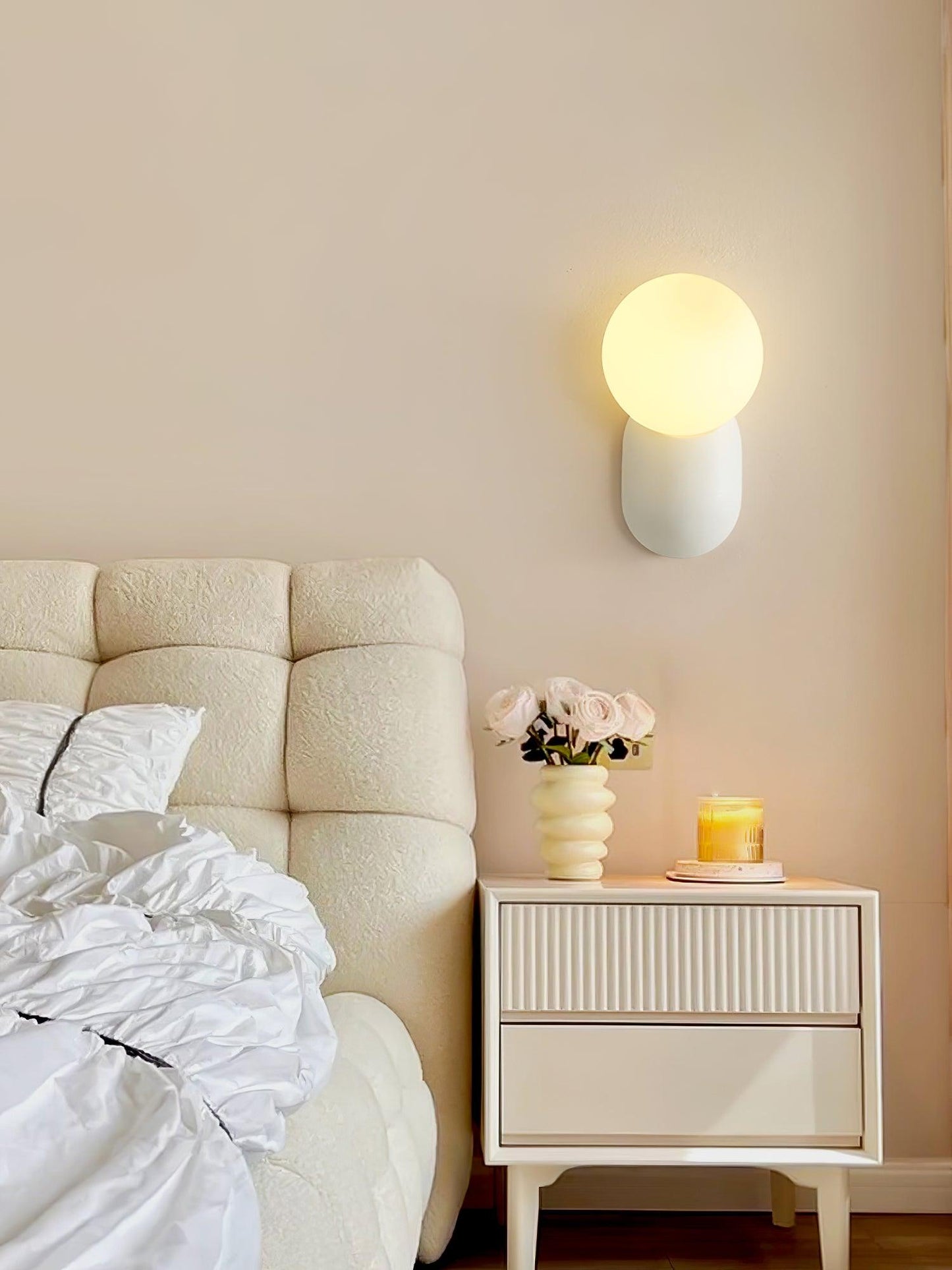 Modern LED Resin Wall Lamp