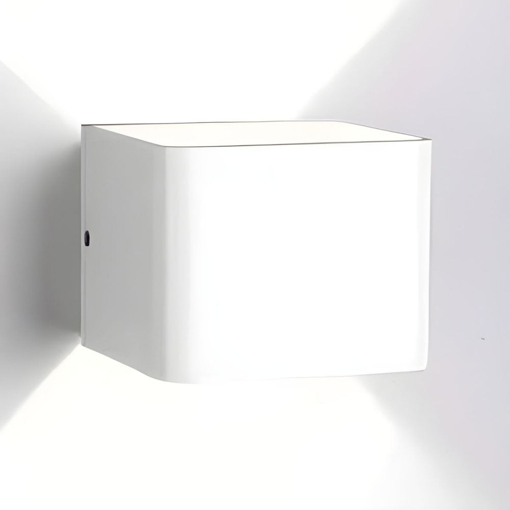 Befez | Slim LED Wall Light Modern White Finish