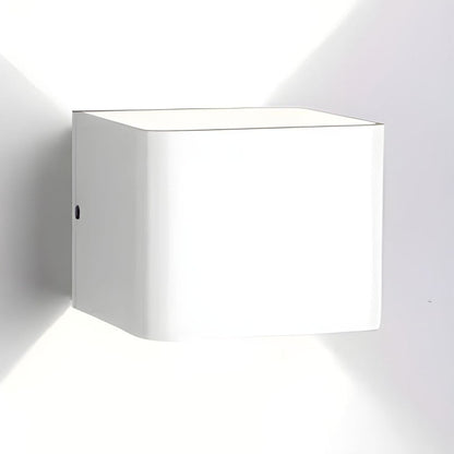 Befez | Slim LED Wall Light Modern White Finish