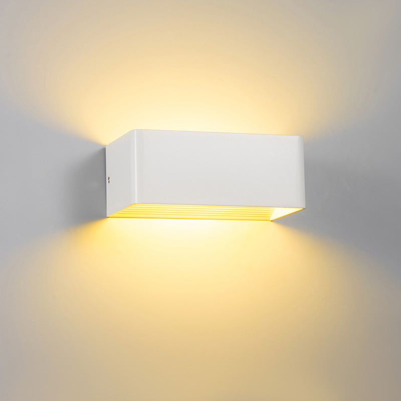 Befez | Slim LED Wall Light Modern White Finish
