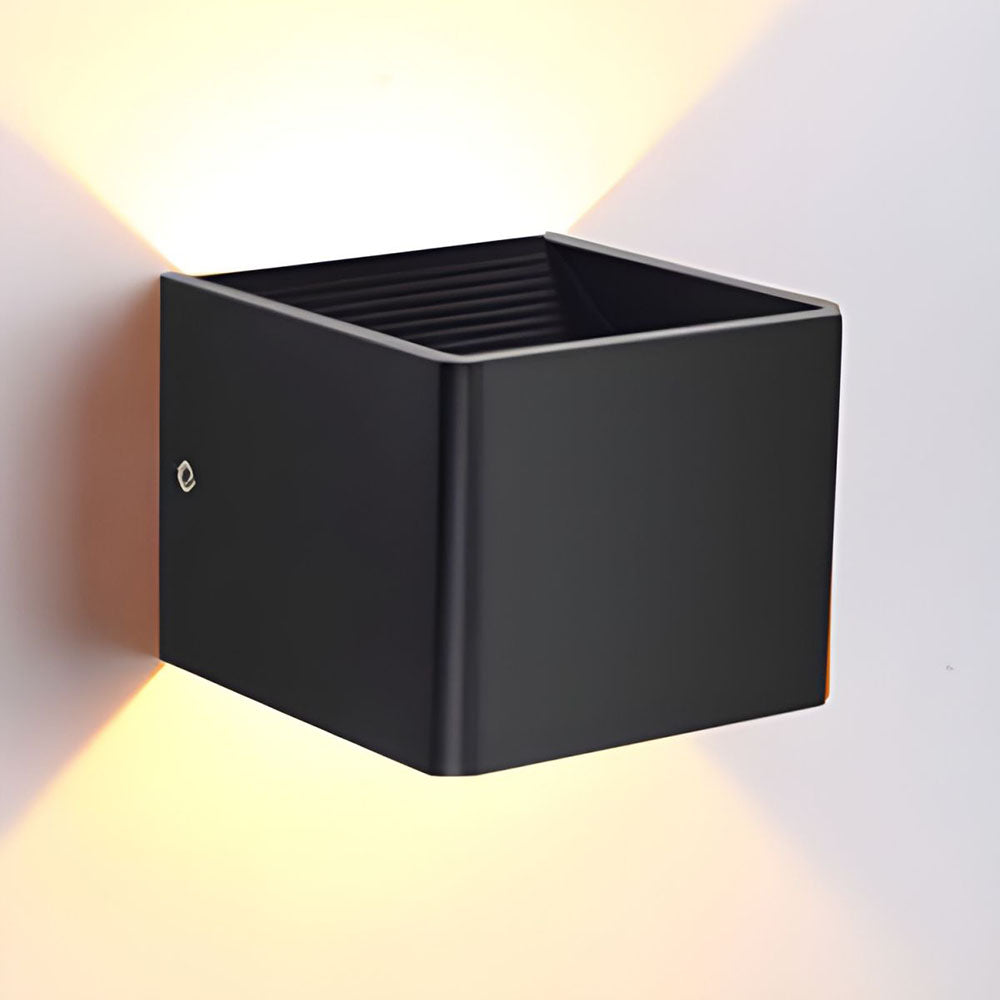Befez | Slim LED Wall Light Modern White Finish