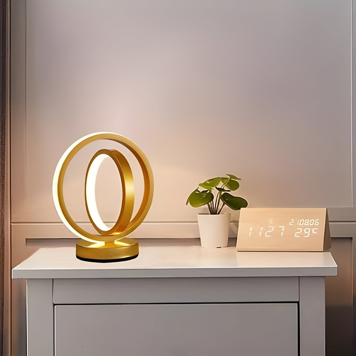 Sleek Adjustable Desk Lamp with Metal Base and USB