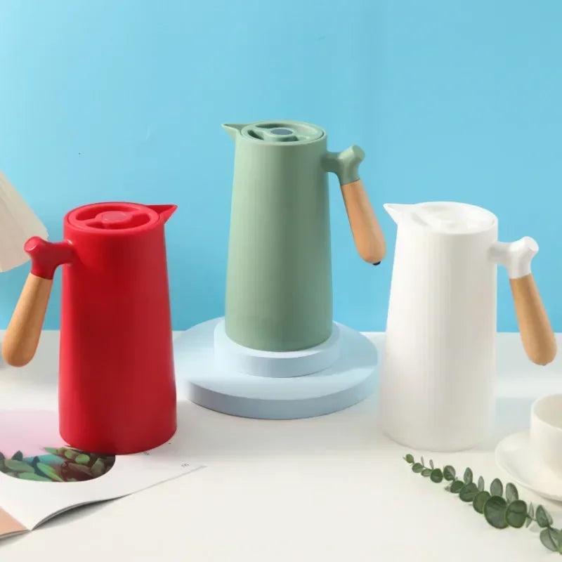 Insulated Thermal Water Bottle Keeps Drinks Hot or Cold