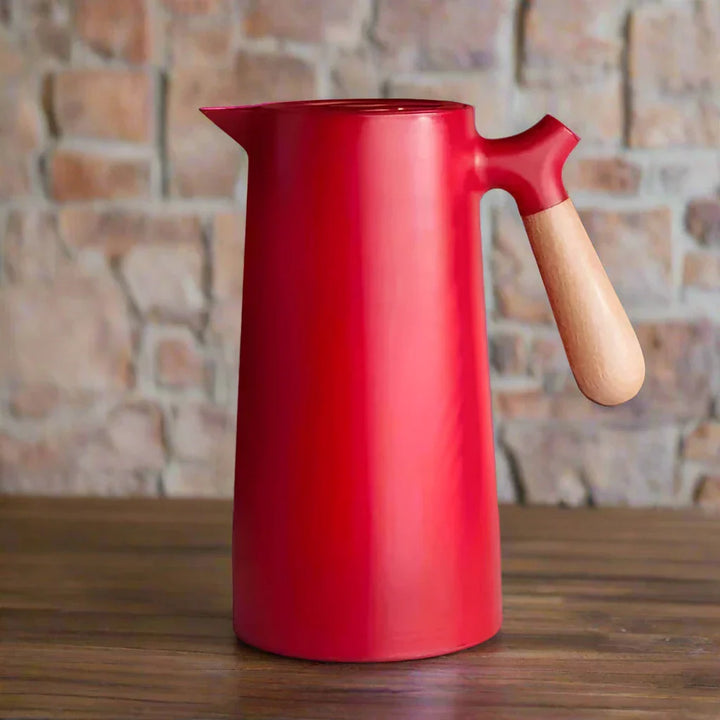 Insulated Thermal Water Bottle Keeps Drinks Hot or Cold