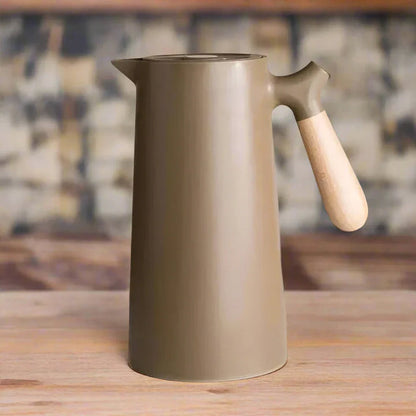 Insulated Thermal Water Bottle Keeps Drinks Hot or Cold