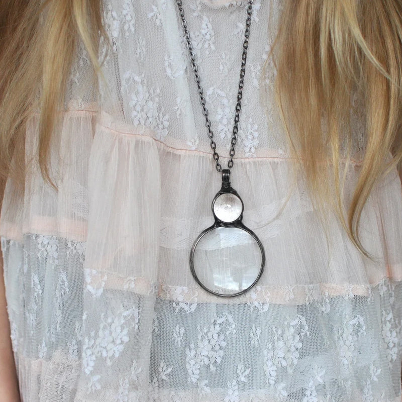 Befez | Classic Necklace with Large Magnifier Pendant