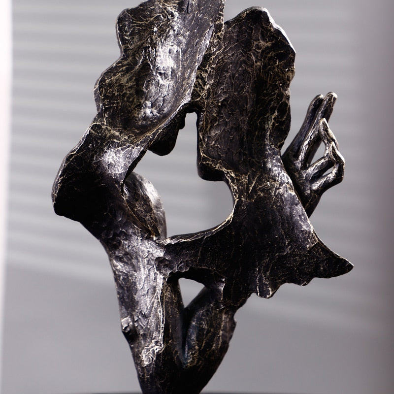 Beautiful Figure of Unity Sculpture