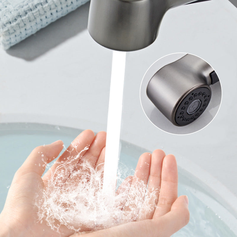 Chrome Kitchen Faucet With Pull Out Spray Nozzle
