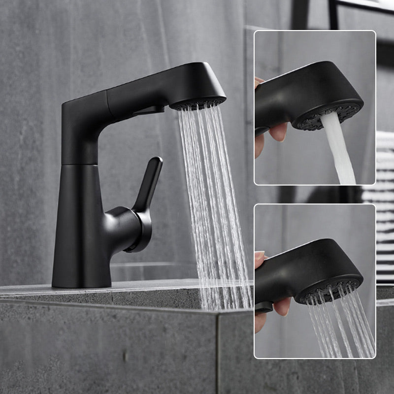 Chrome Kitchen Faucet With Pull Out Spray Nozzle
