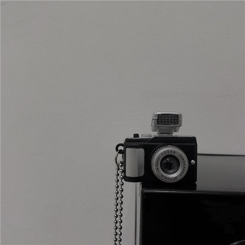 Retro Camera Flashlight Pendant Necklace