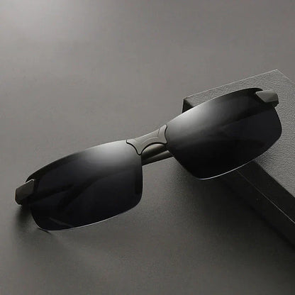 Smart Adaptive Sunglasses with Auto Tint Blue Light Protection