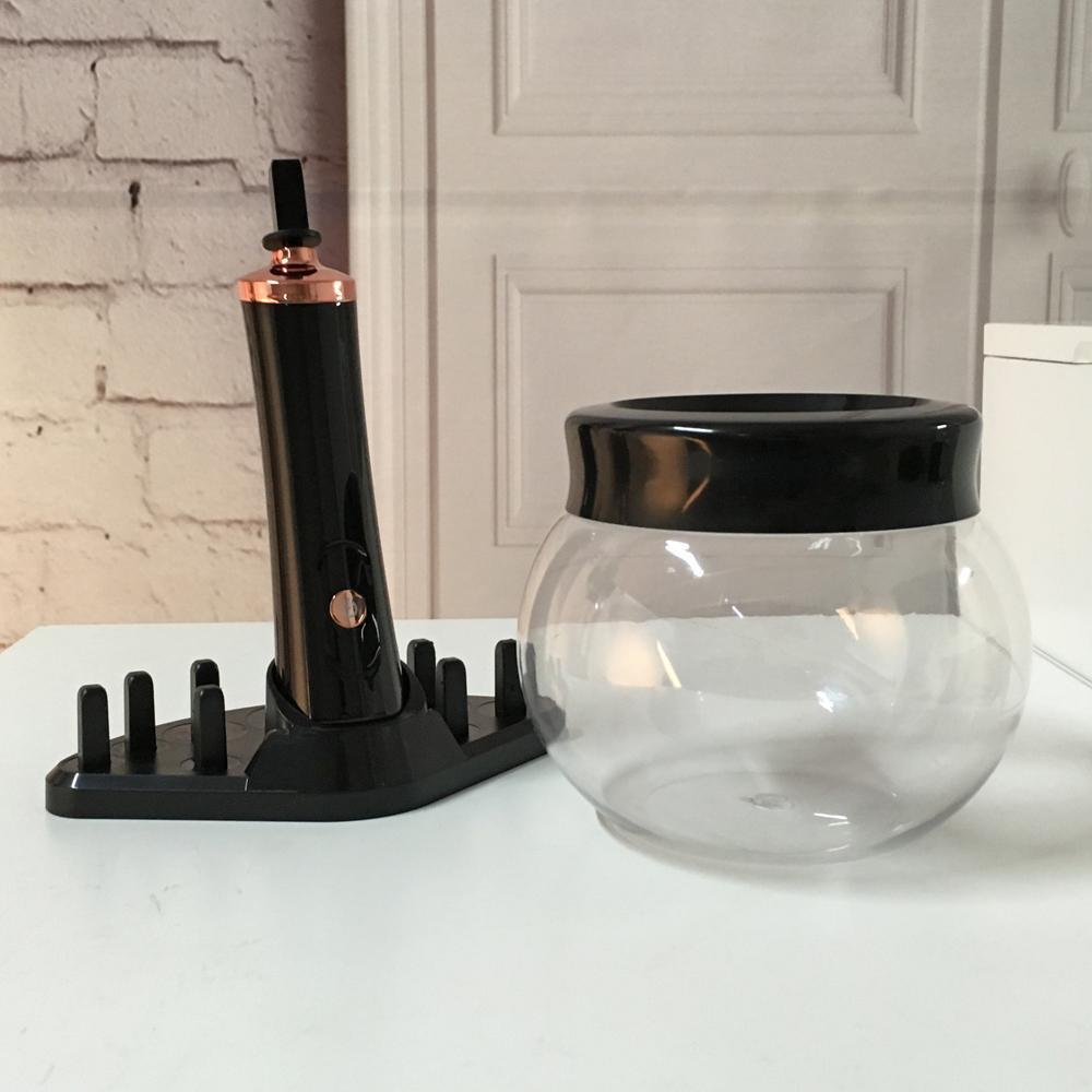 Easy Electric Makeup Brush Cleaner Tool