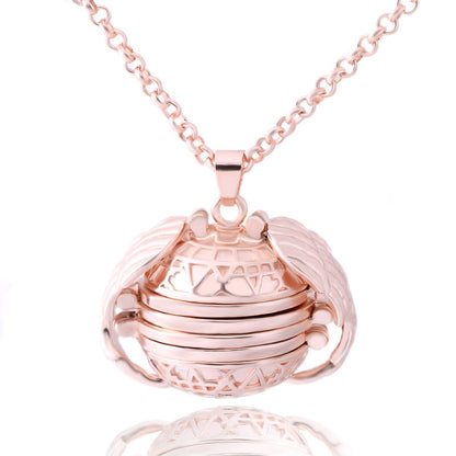 Vintage Wing Shaped Picture Necklace