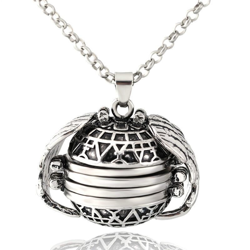 Vintage Wing Shaped Picture Necklace