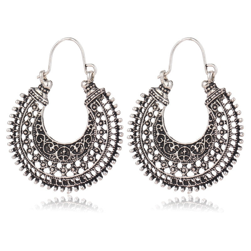 Luxurious Silver Filigree Drop Earrings