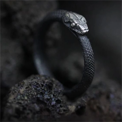 Edgy Adjustable Black Snake Ring - Befez