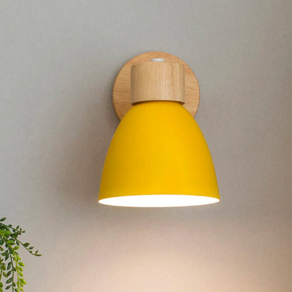Stylish Wooden Wall Light - Classic Warm Glow