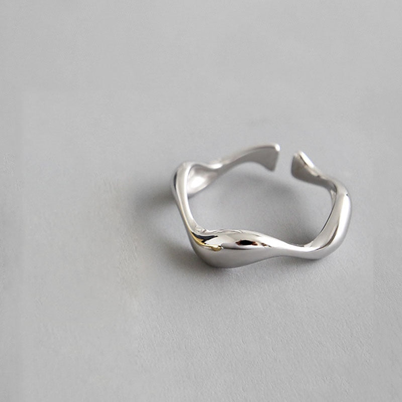 Unique Wave Design Adjustable Ring