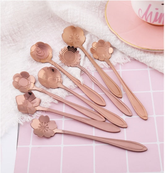 Stainless Steel Teaspoon Set with Floral Pattern