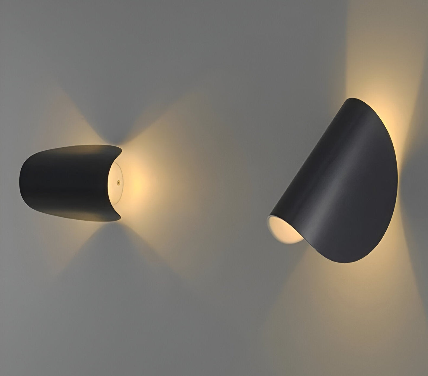 Flexible Adjustable Metal Wall Light with Curved Shade