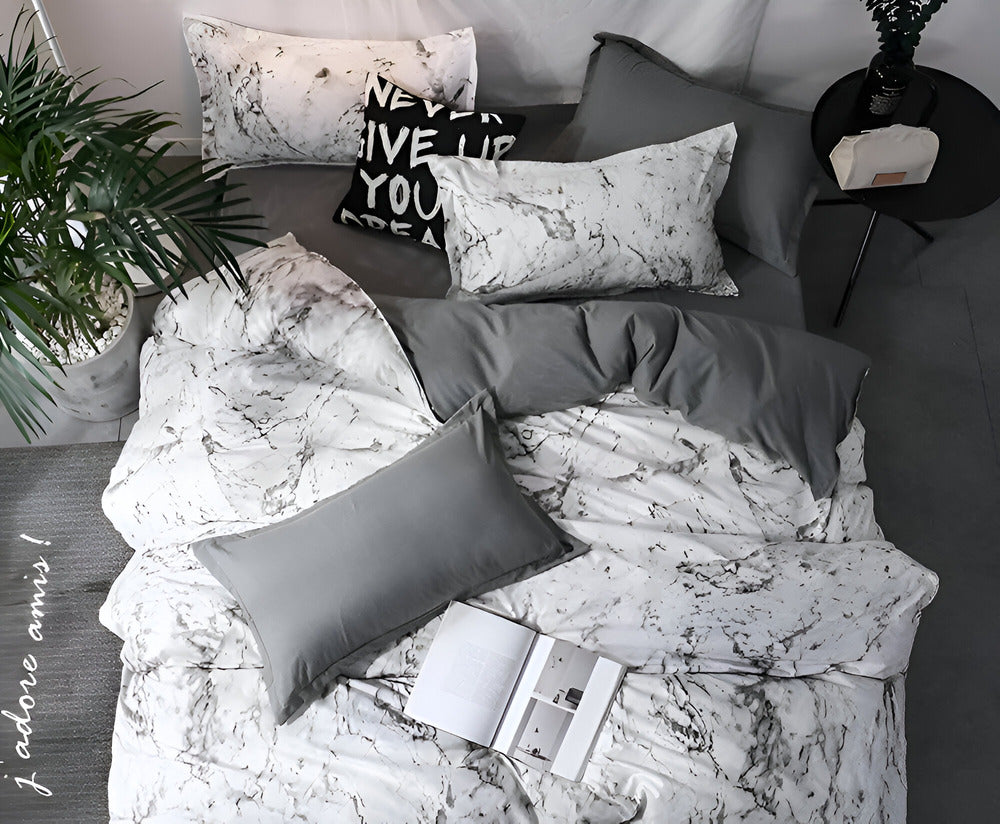 Elegant 3-Piece Bedding Set with Stone Pattern