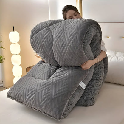 Soft Deluxe All Season Duvet Cover with Plush Touch