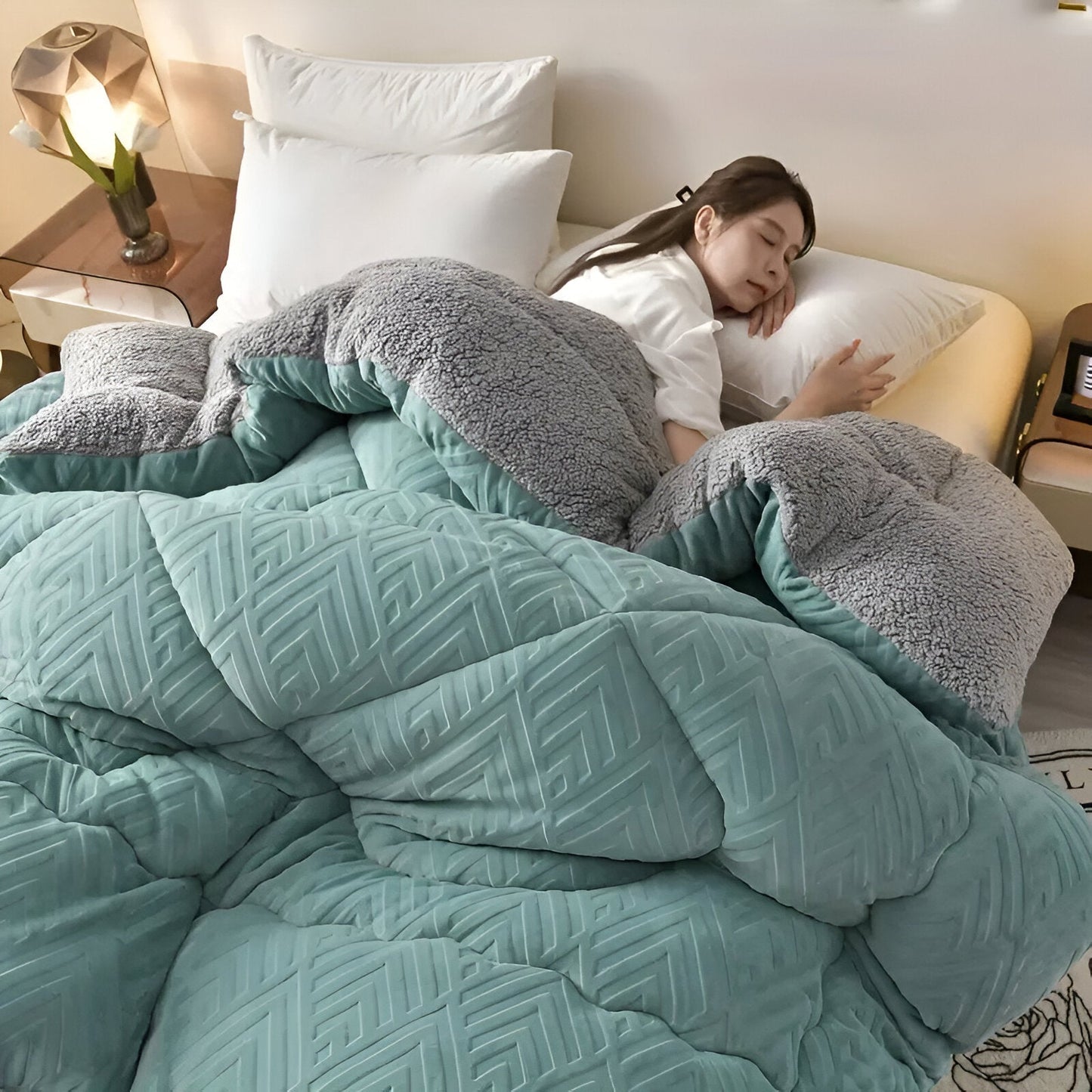 Soft Deluxe All Season Duvet Cover with Plush Touch