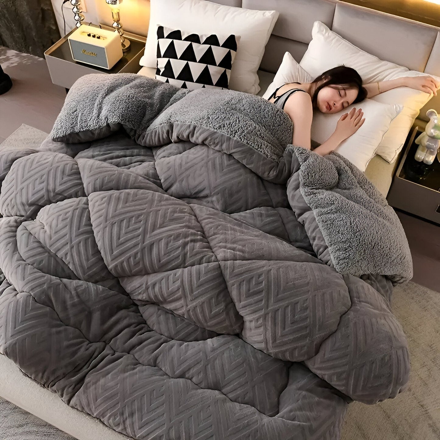 Soft Deluxe All Season Duvet Cover with Plush Touch