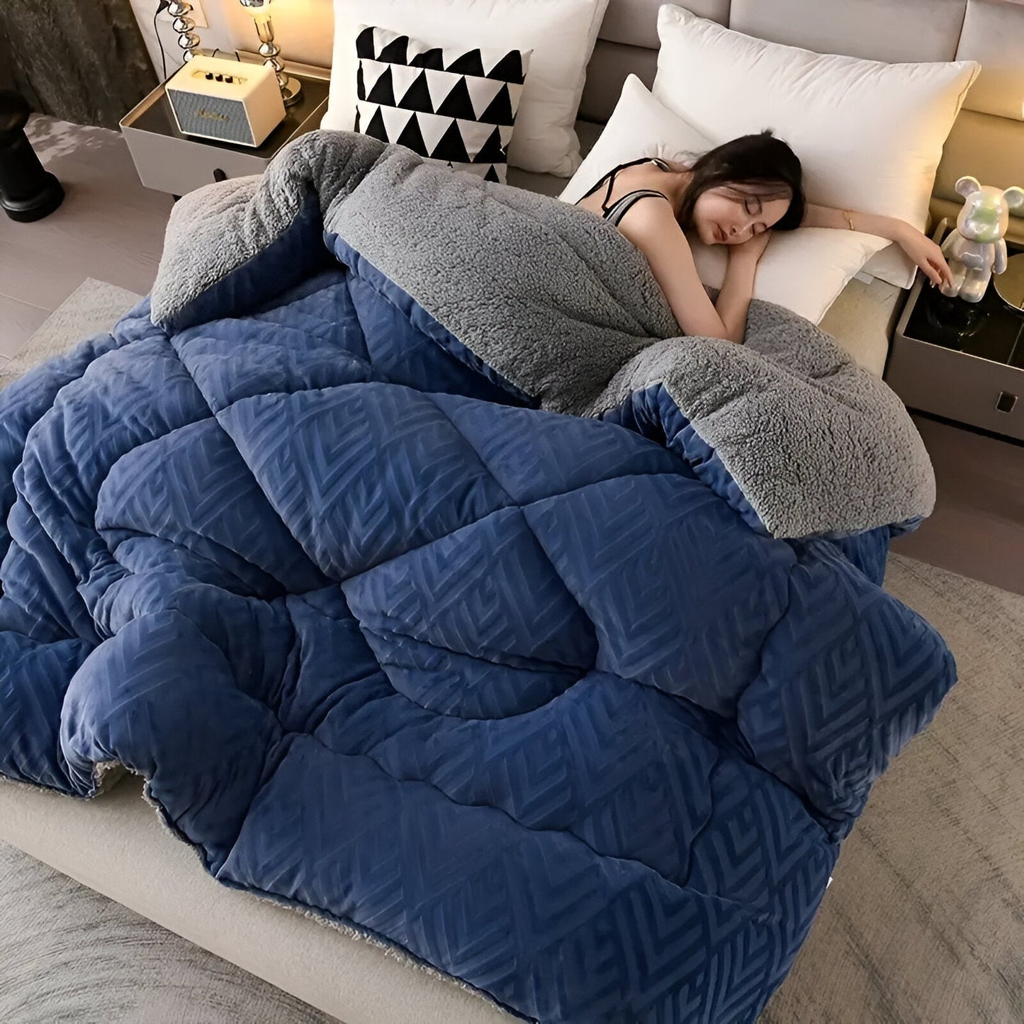 Soft Deluxe All Season Duvet Cover with Plush Touch