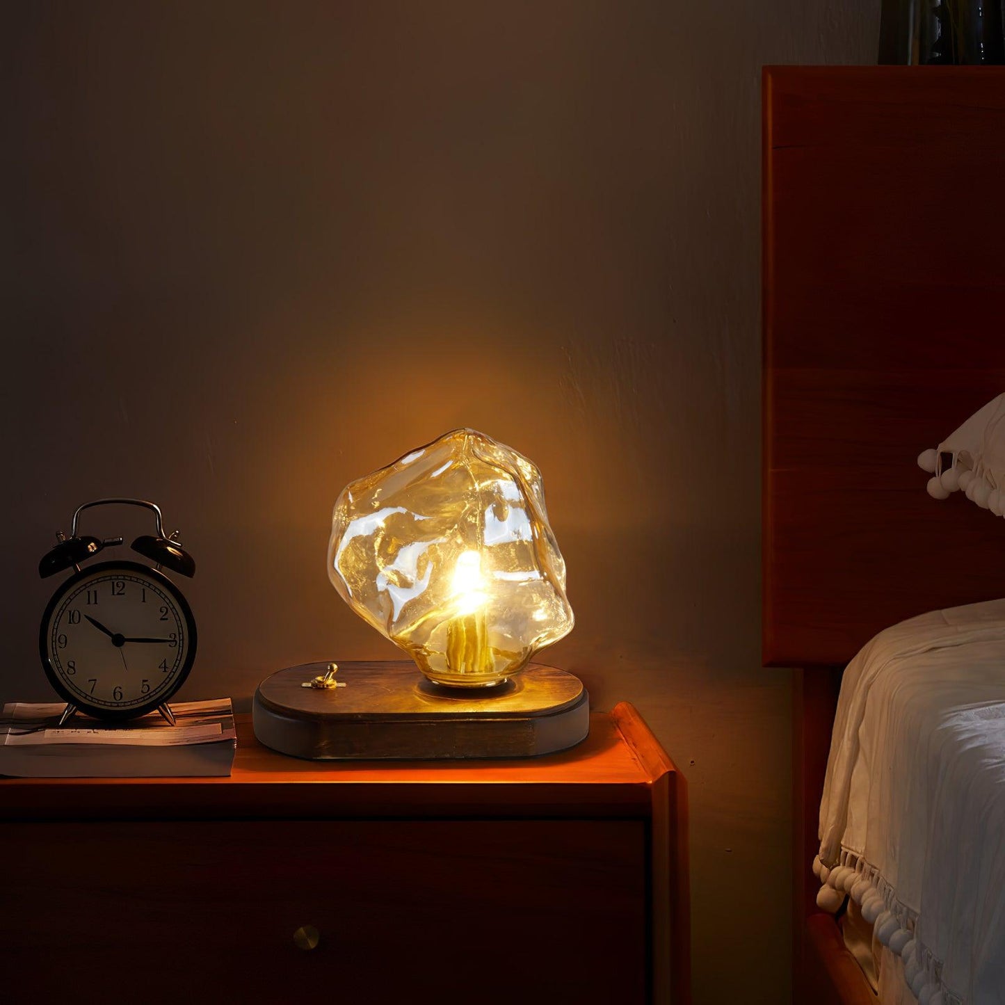 Wireless Motion Sensor Desk Lamp