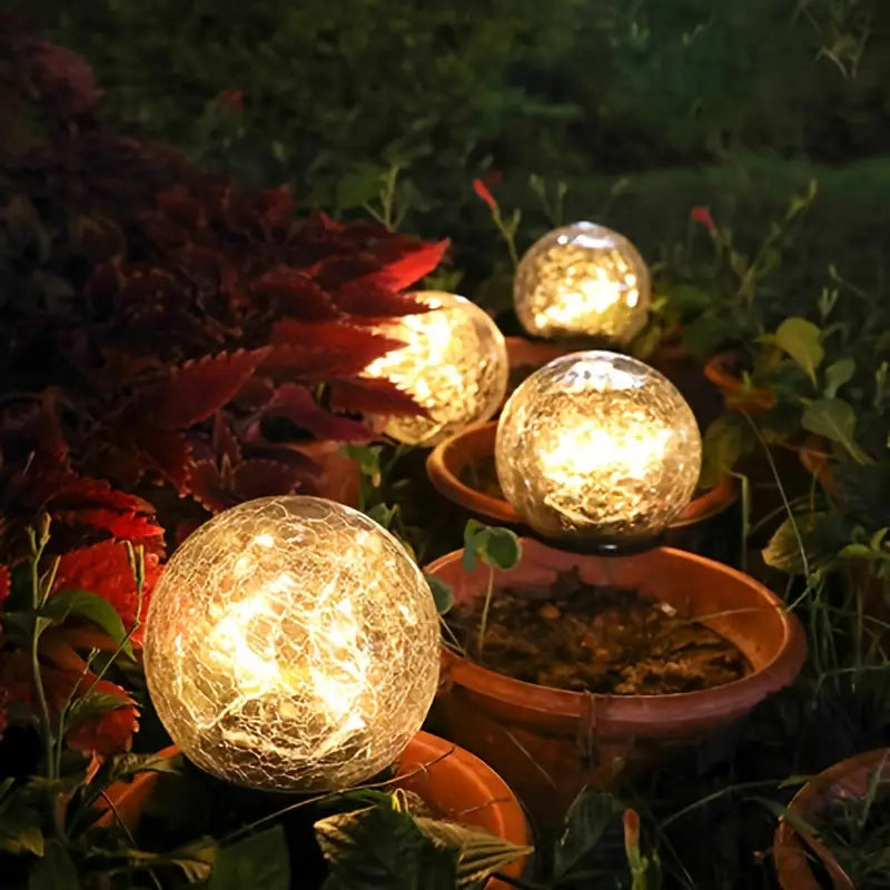 Befez Solar Powered Outdoor Globe Lamp