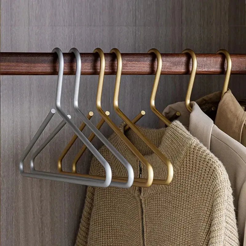 Premium Non-Slip Closet Hangers - Durable Matte Coat Hangers