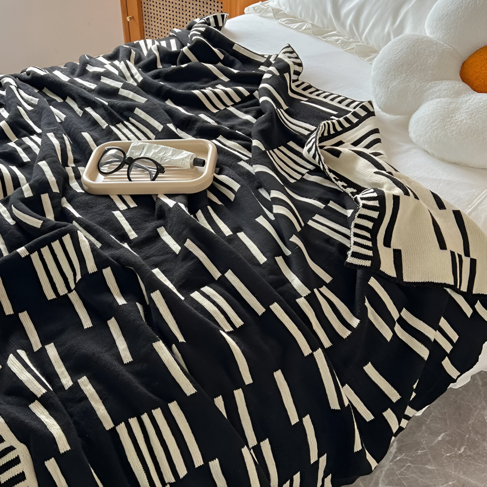 Cozy Plaid Knitted Blanket Black Beige Soft Throw