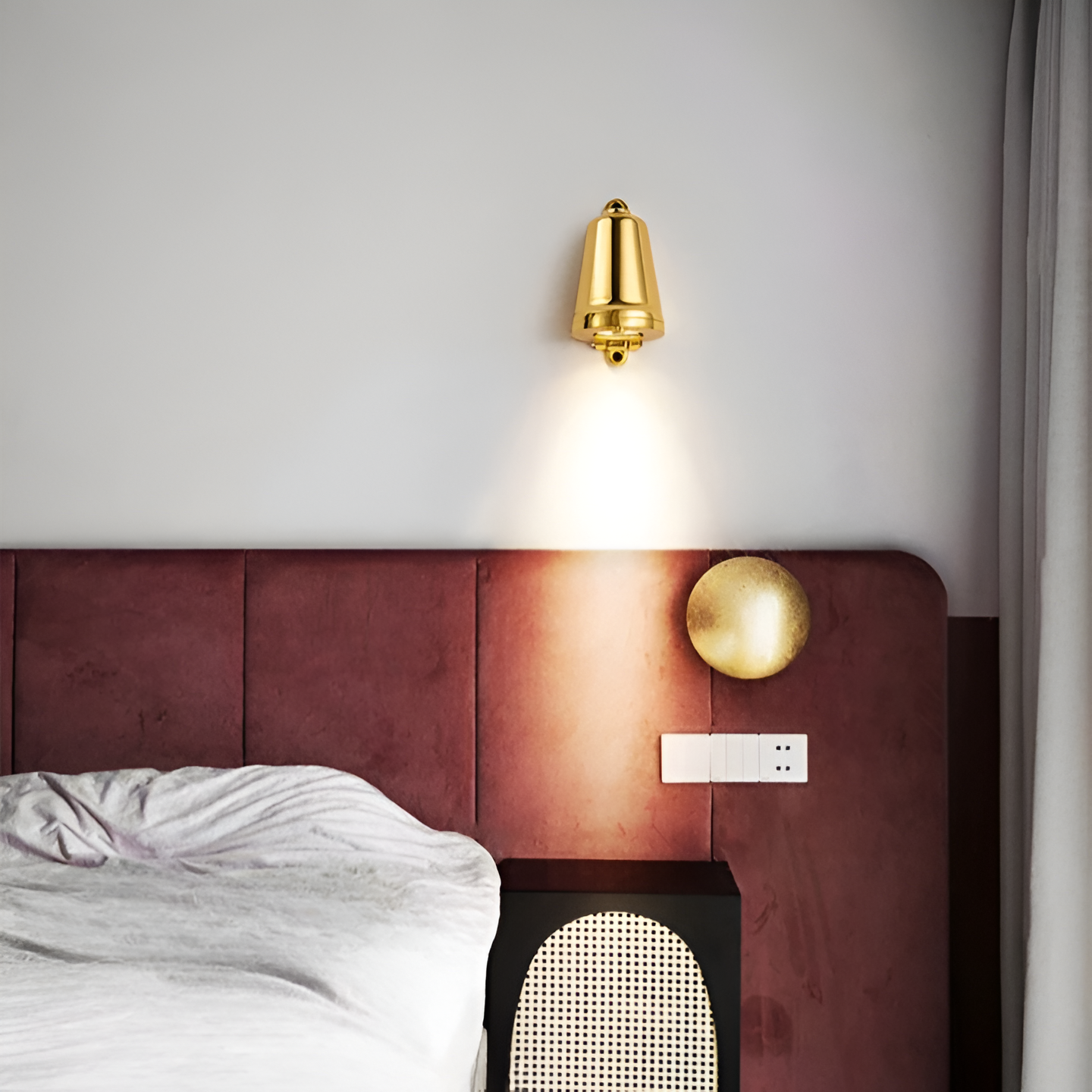Simple Modern LED Outdoor Light
