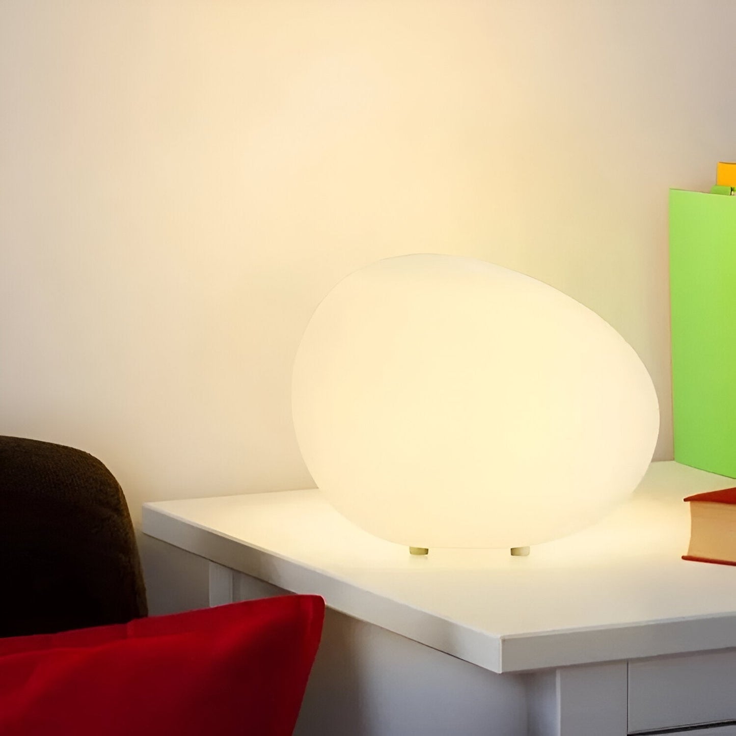 Simple Modern Round Metal Table Light